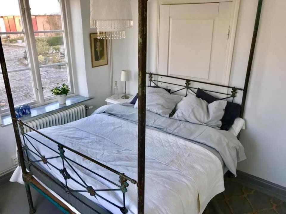 Liv Pa Oesterlen Bed&Breakfast Sandby Экстерьер фото